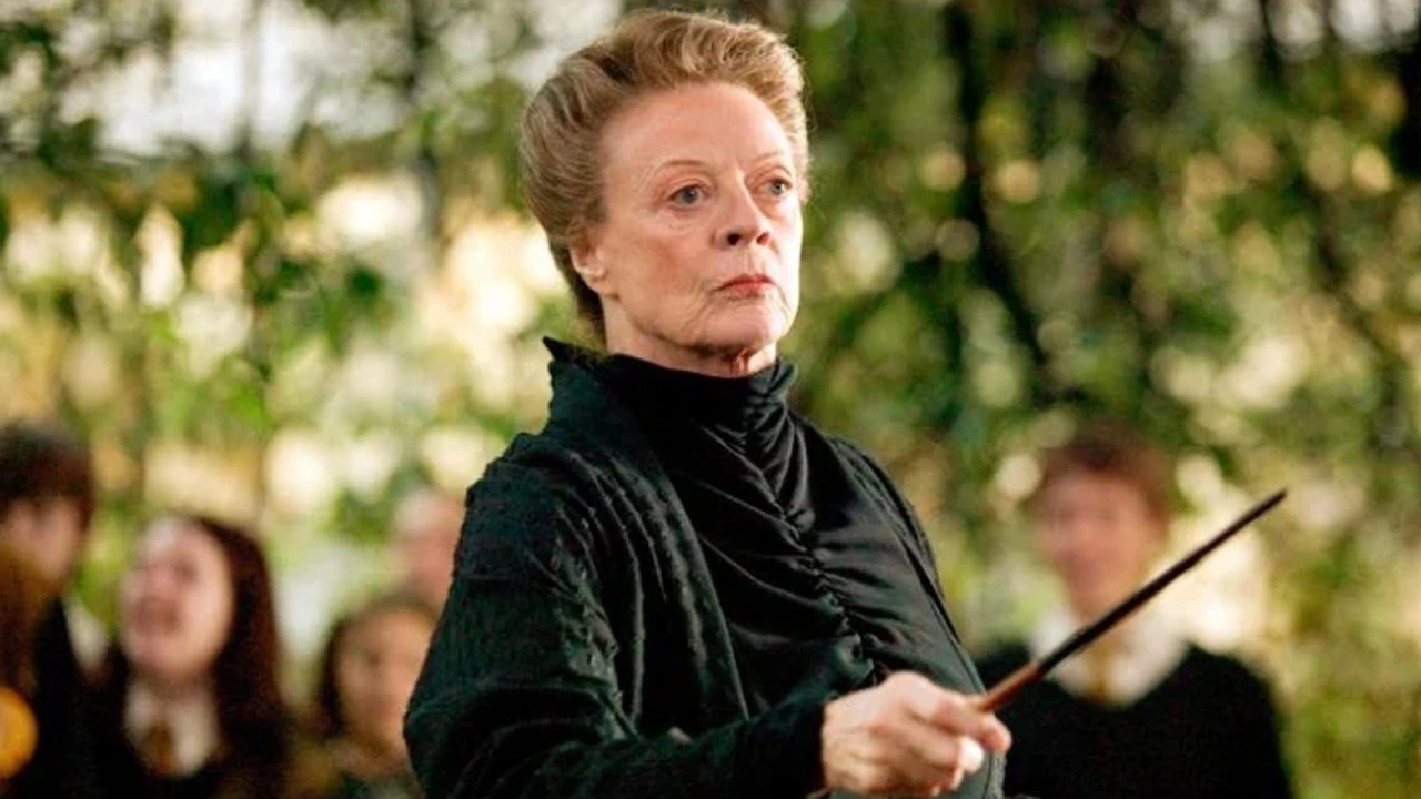 İngiliz Oyuncu Maggie Smith Hollywood Hayatını Geride Bıraktı