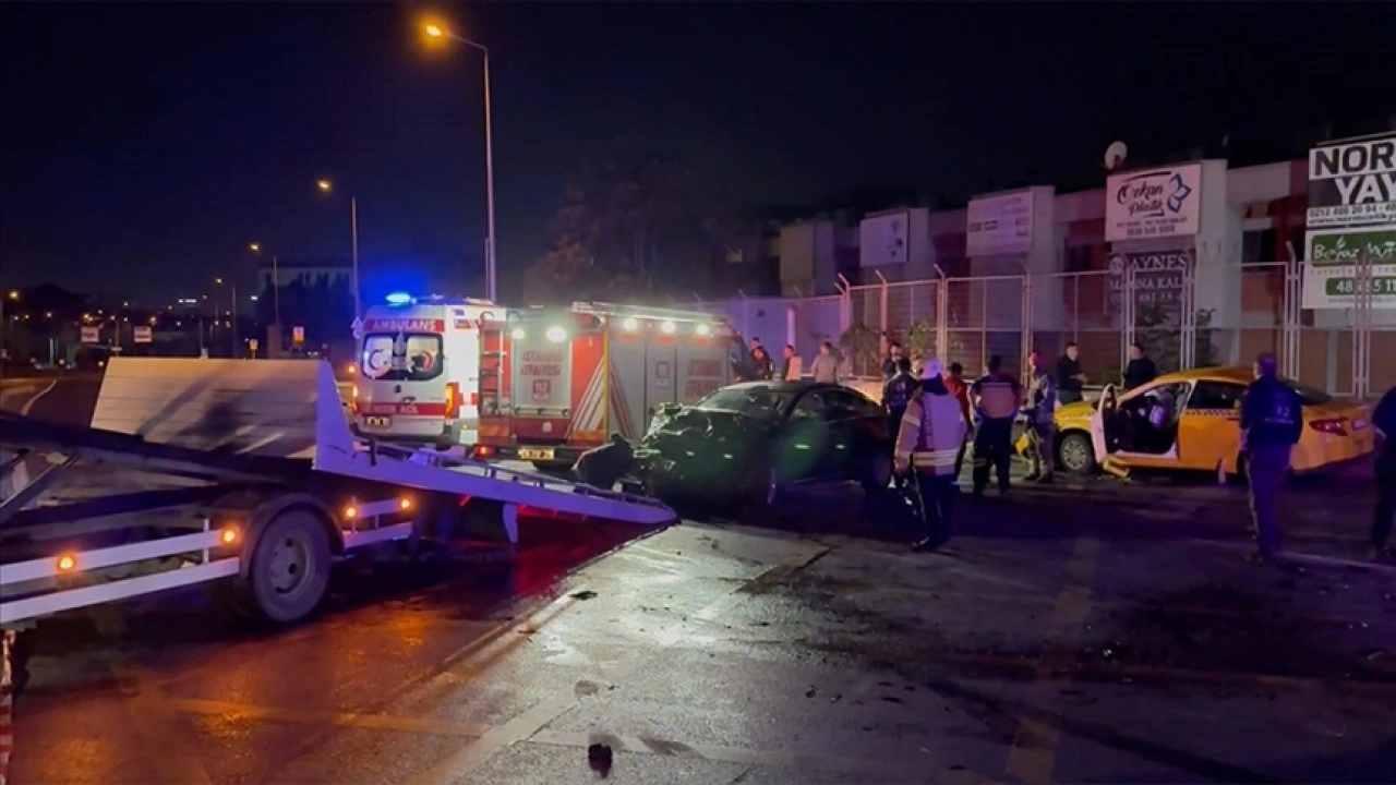 İstanbul'da Trafiği Felç Eden Kaza!