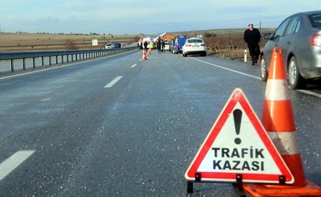 Kamyonetin yayalara çarpması sonucu 1 kişi öldü