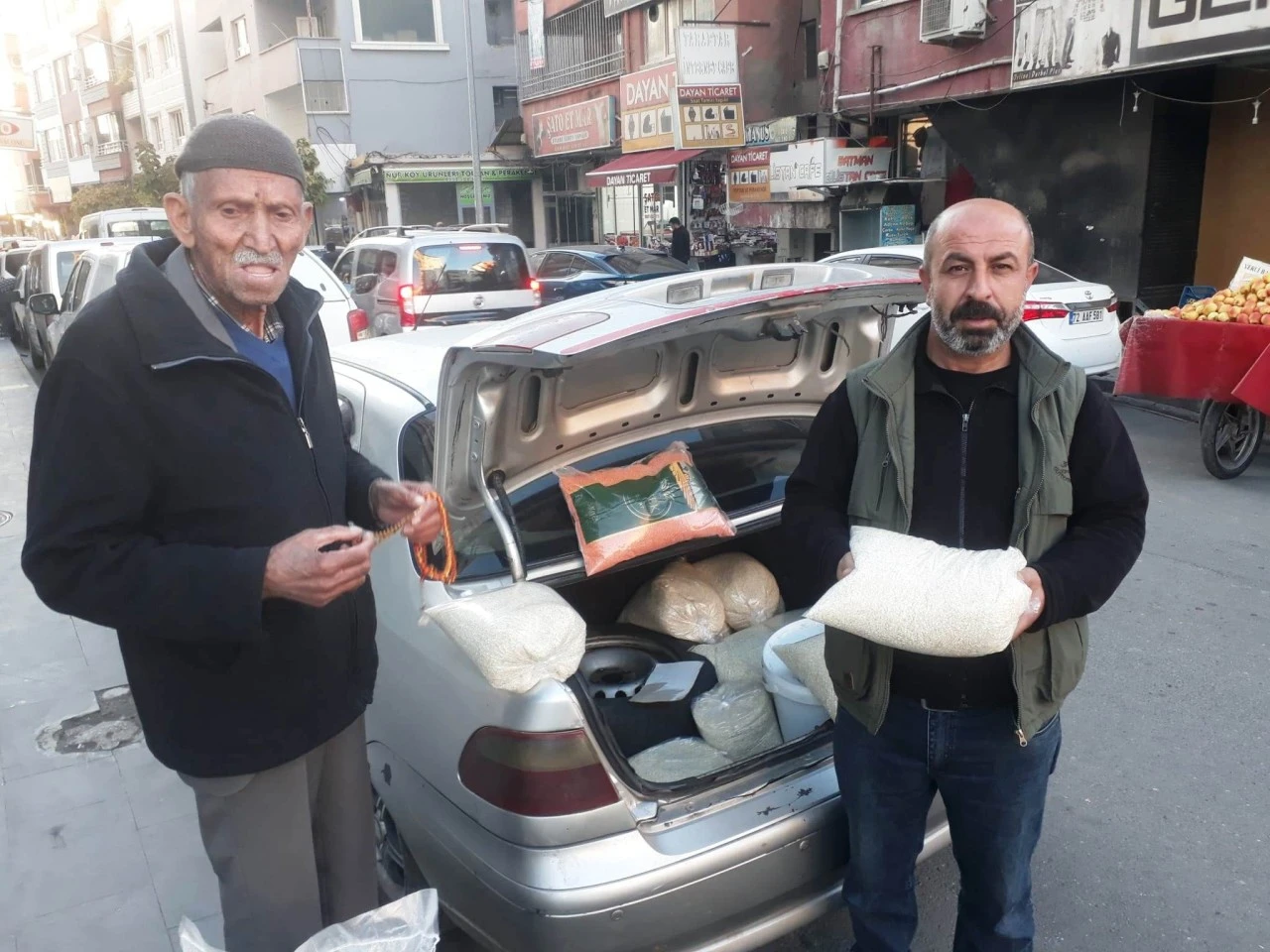 Pirinççi Ali, Batman’ı geziyor