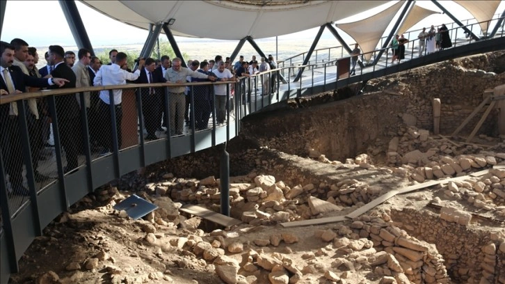 Şanlıurfa'da Bakan Tunç Göbeklitepe Kazılarını Ziyaret Etti