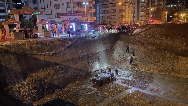 Şanlıurfa'da Otomobil Kazası: 3 Kişi Yaralandı