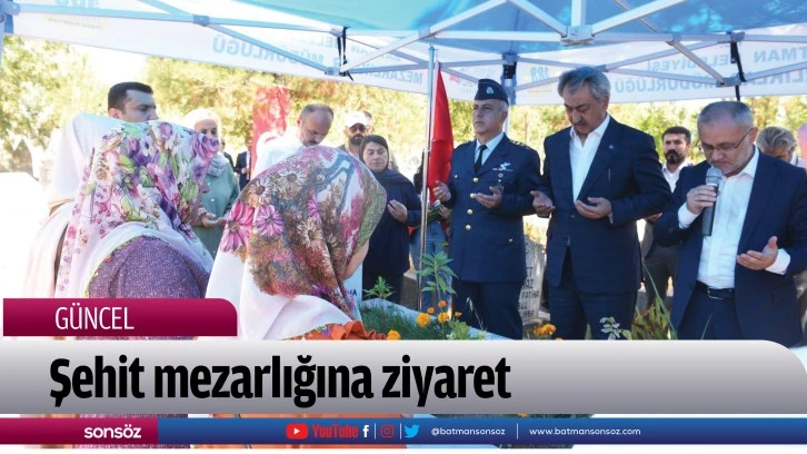 Şehit mezarlığına ziyaret