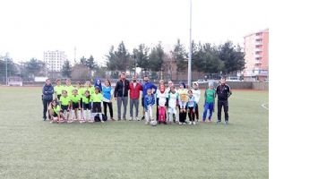 KOZLUK’TA FUTBOL YARIŞI SONA ERDİ