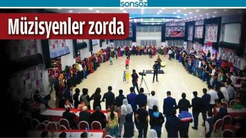 MÜZİSYENLER ZORDA