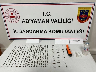 Adıyaman'da tarihi eser niteliği taşıyan 306 sikke ve obje ele geçirildi