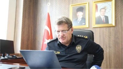 Adıyaman İl Emniyet Müdürü Uzman, AA'nın &quot;Yılın Kareleri&quot; oylamasına katıldı