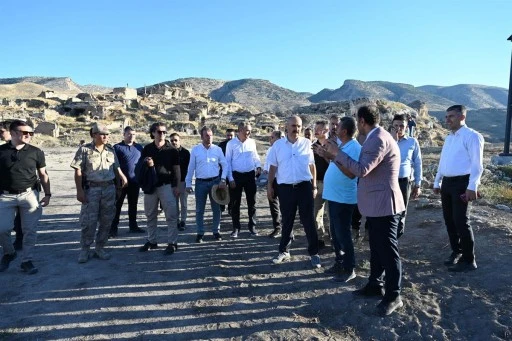 Batman Valisi, Hasankeyf’te çalışmaları inceledi