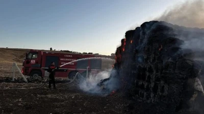 Cizre'de saman balyalarında çıkan yangın söndürüldü