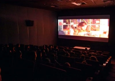 Çocuklar sinema ile keyifli bir gün geçirdi