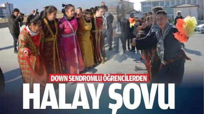 Down Sendromlu öğrencilerden halay şovu..