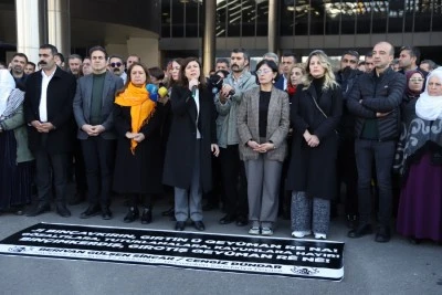 Eş Başkan Bucak: Halkın iradesine saygı duymak zorundasınız