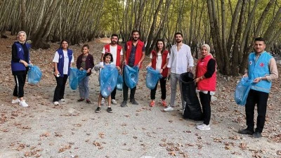 Gençler Ayngebire'yi temizledi