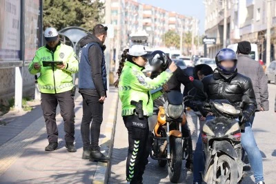  Polis ekipleri asayiş ve trafik uygulaması gerçekleştirdi