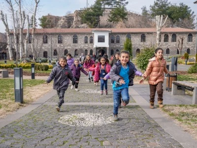 Hicran öğretmen  öğrencilerinin hayallerini gerçekleştirdi