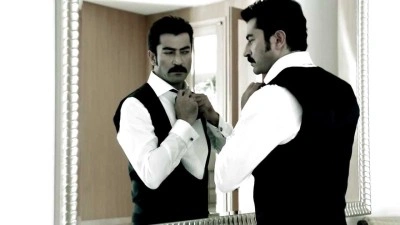 Kenan İmirzalıoğlu Serçe Dizisi İçin Ay Yapım ile Anlaşma Yaptı