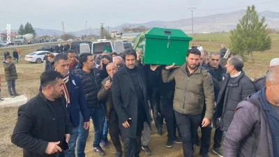 Mahsun Kırmızıgül'ün annesinin cenazesi Diyarbakır'da defnedildi