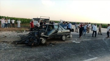 Mardin Dikmen Mahallesi'nde Çarpışan İki Otomobil