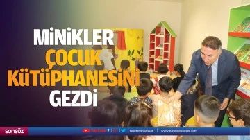 Minikler, çocuk kütüphanesini gezdi