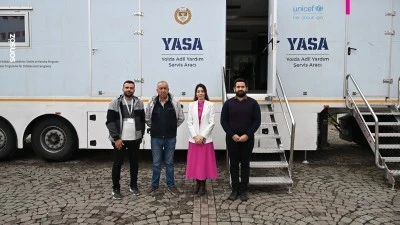 &quot;Yasa tırı&quot; depremden etkilenen illerde vatandaşlara hukuki hizmet veriyor