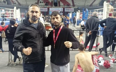 Rezan, kick-boks’ta Türkiye 3.’sü…