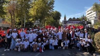 Sasonlu öğrenciler, kitap fuarını gezdi