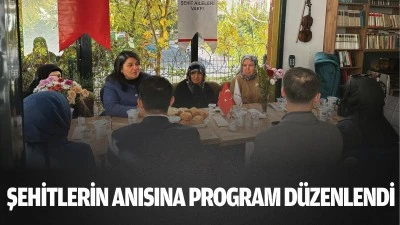 Şehitlerin anısına program düzenlendi