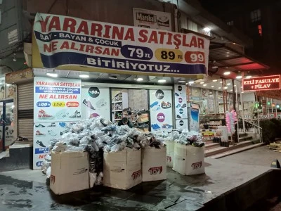 Spor mağazasında yararına satışlar başladı