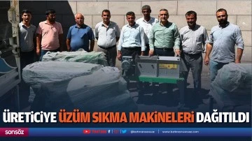 Üreticiye üzüm sıkma makineleri dağıtıldı